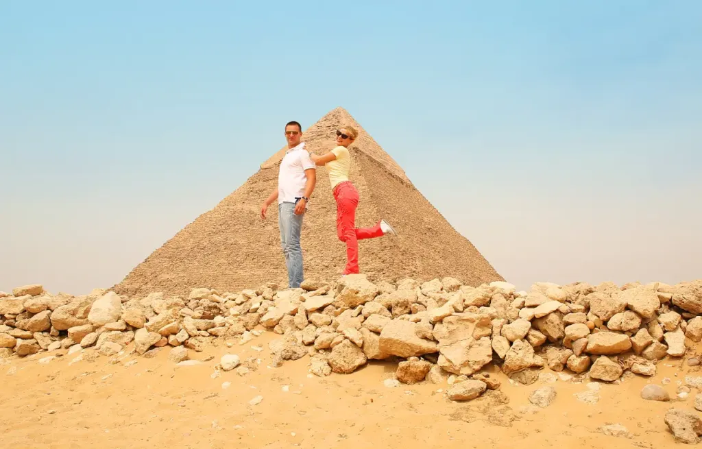 Excursión de día completo: pirámides de Guiza, Saqqara y Menfis – Foto 4 de 4